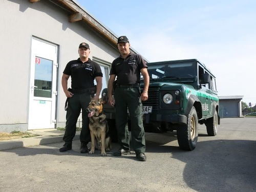 Hraničná polícia dohliada na bezpečnosť schengenskej hranice.