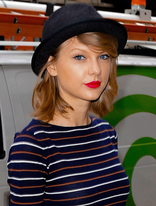 Taylor Swift (25).
