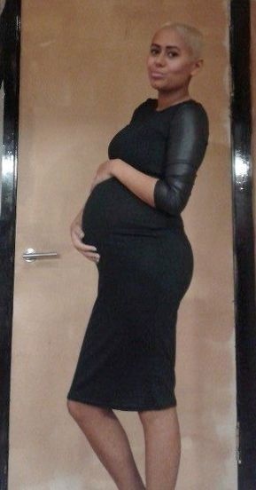 Takto vyzerala Cassie v 8. mesiaci tehotenstva.