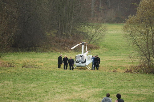 Na Štrbské Pleso sa mladomanželia presunuli vrtuľníkom.