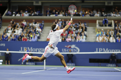 Roger Federer je legenda medzi legendami.