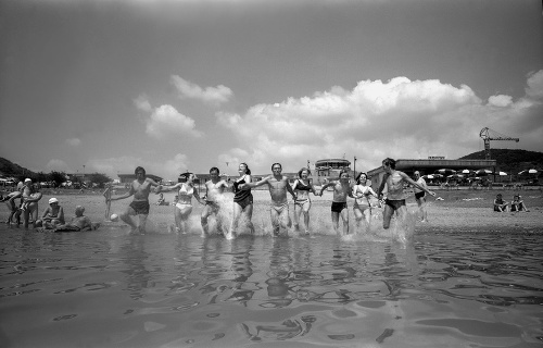 Kúpanie na Zemplínskej Šírave bolo obľúbené. Dokazuje to aj fotka z roku 1970.