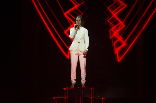 Speváčka Gyöngyi Bodišová počas svojho vystúpenia vo finále.