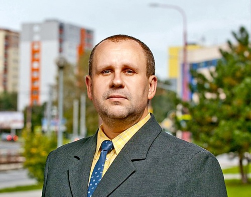 Poslanec a vicežupan kraja Igor Bendík upozornil na porušenie zákona.