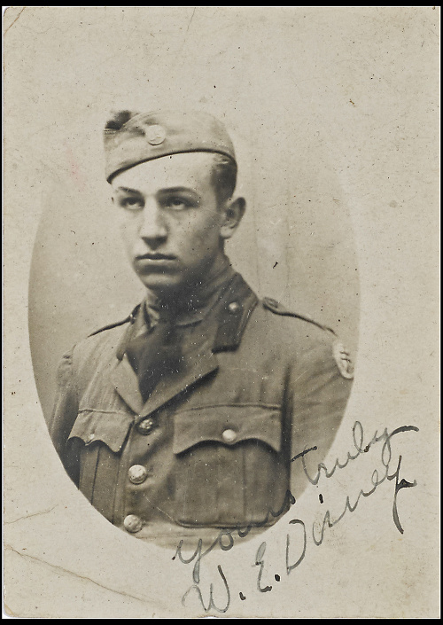 Umelec na fotke počas prvej svetovej vojny.