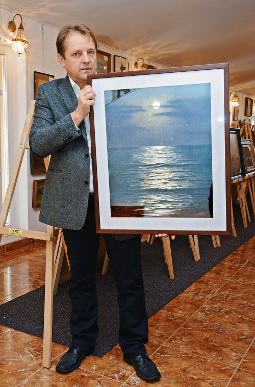 Jaroslav Krajnák s obrazom nacistického vodcu Adolfa Hitlera s názvom Morské nokturno, ktorý sa predal za 32000 €.