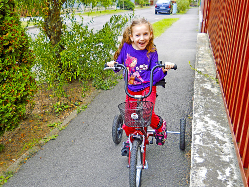 Živé striebro: Hoci nechodí, veľmi rada sa bicykluje.