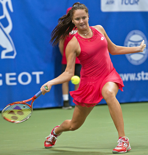 Kužmová - víťazka juniorskej štvorhry na US Open 2015, semifinalistka na juniorskom Wimbledone 2015.