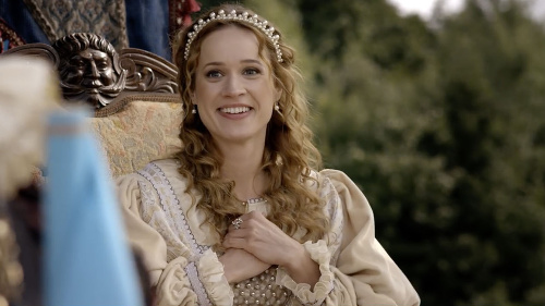 Kristína sa ako princezná objaví vo vianočnom filme Johankino tajomstvo.