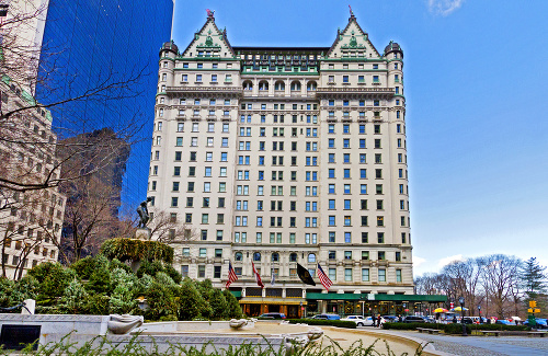 Sám doma: The Plaza Hotel New York.