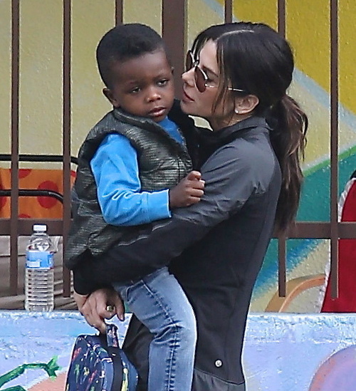 Sandra Bullock a jej synček Louis.