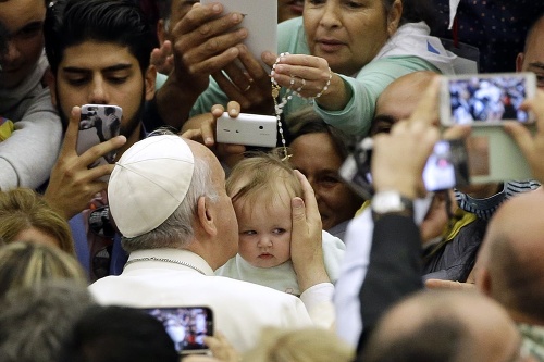 Pápež prijal tisícky Rómov.
