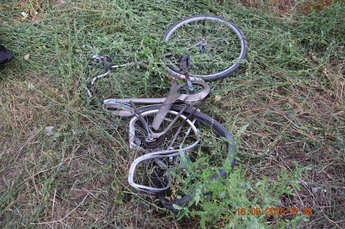 Na tomto bicykli sa viezla cyklistka († 50) z okresu Galanta šofér, ktorú autom zrazil vodič František (37). 