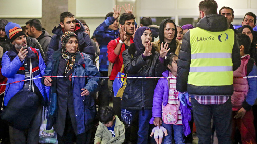 Nemecko nevie, ako ďalej s utečencami. Je ich tu 800-tisíc.