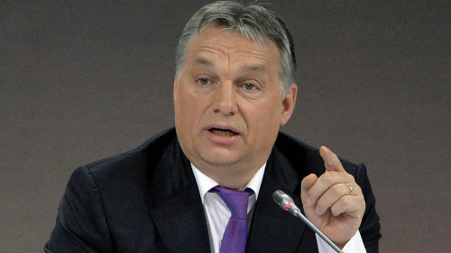 Maďarský premiér Viktor Orbán reční na V. schôdzke Rady diaspóry Maďarov 2. decembra 2015 v Budapešti. 