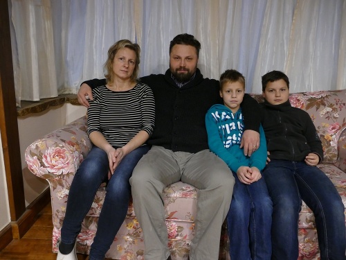 Časť rodiny Oršulákovcov - Katarína, Stanislav, Kubo a Jurko
