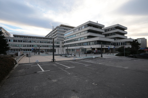 Detská fakultná nemocnica na Kramároch sa borí s kauzou, aká nemá na Slovensku obdobu.