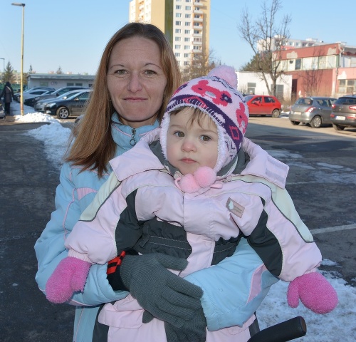 Mama Lucia Mitterová (33) s jej dcérkou Maťkou (1), Lučenec