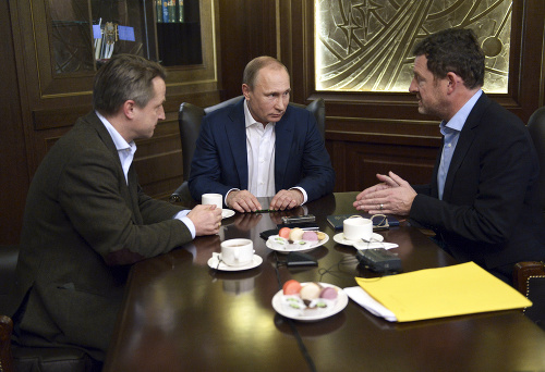 Ruský prezident sa stretol s redaktormi najväčšieho nemeckého denníka v Moskve.