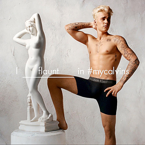 Justin rozpálil fanušičky sexi fotkou v boxerkách.