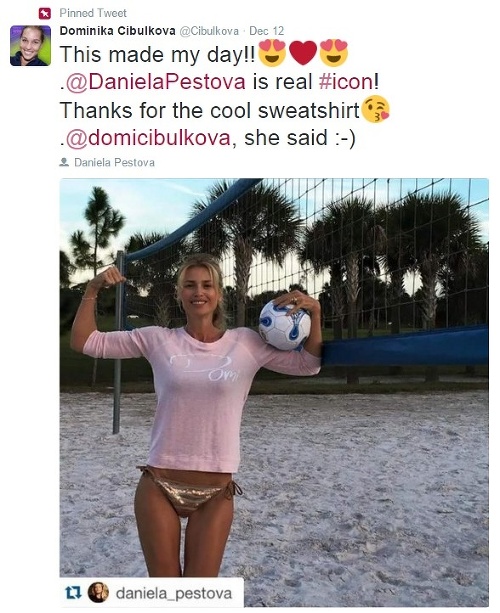 Daniela Peštová v tričku 