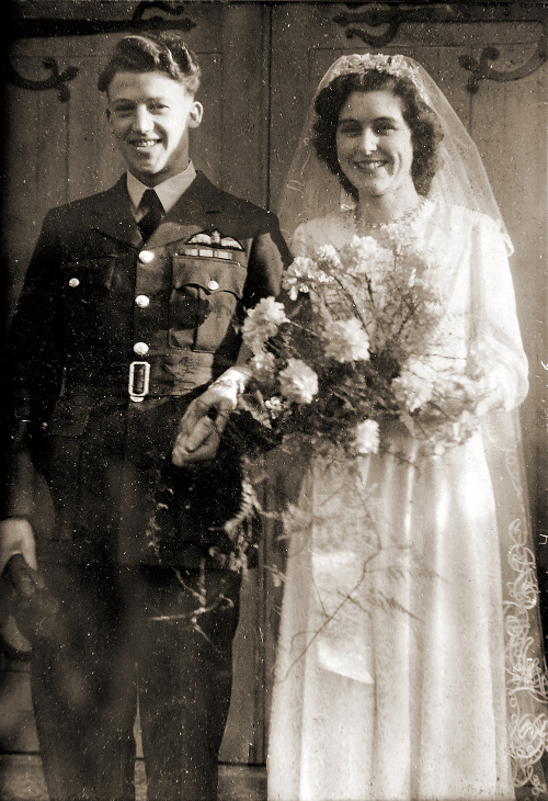 1946: Svadobný deň si zamilovaná dvojica vychutnala naplno.