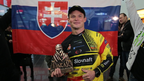 Štefan Svitko s cennou trofejou.