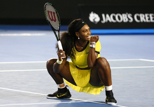 Serena Williamsová sa teší z postupu do finále.