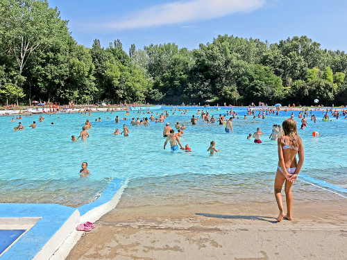 Na trnavskom kúpalisku chlapec prišiel takmer o život.