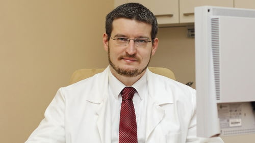 Neurochirurg Šteňo: On musel Kmotríkovej
oznámiť zlú správu.