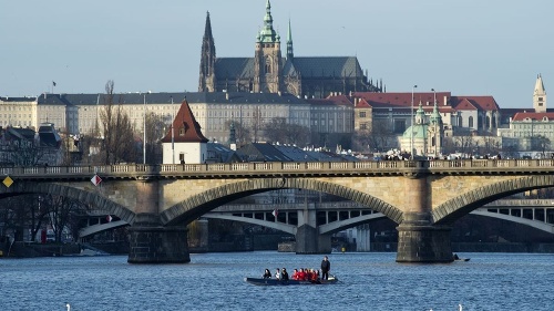 Aj v Prahe vládne mimoriadne teplé počasie.