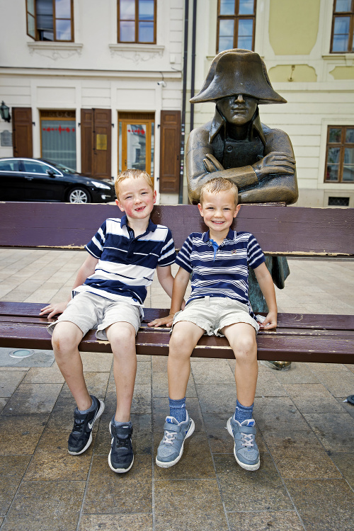 Nicolas (7) a Andrew (5), Chicago, USA.