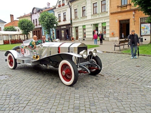 Auto si priviezol z Ameriky pred necelými dvoma rokmi.