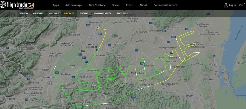 Rakúsky pilot svojím letom vytvoril odkaz 