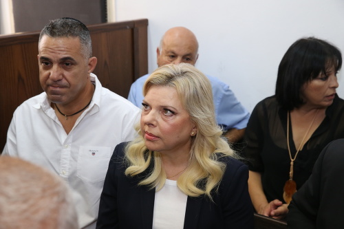 Október 2018: Sara Netanjahuová na súde v Jeruzalame