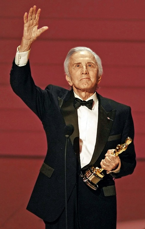 Kirk Douglas  († 103)