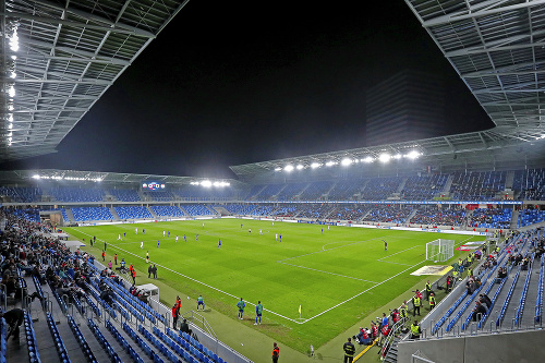 Tehelné pole: Arénu s kapacitou takmer 22-tisíc fanúšikov využíva najmä Slovan Bratislava.
