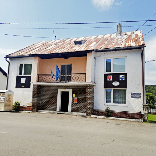 Obecný úrad v Lukačovciach