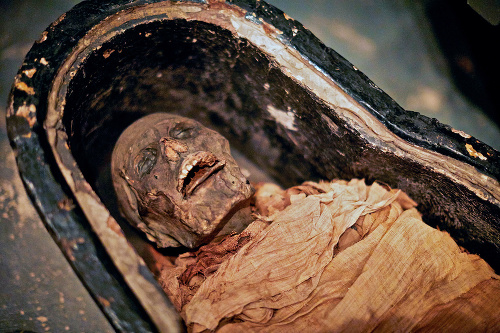 Múmia Nesyamuna je mimoriadne vzácne zachovaná.