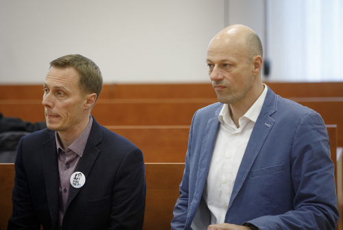 Zľava: Redaktori portálu Aktuality.sk Marek Vagovič a Dag Daniš