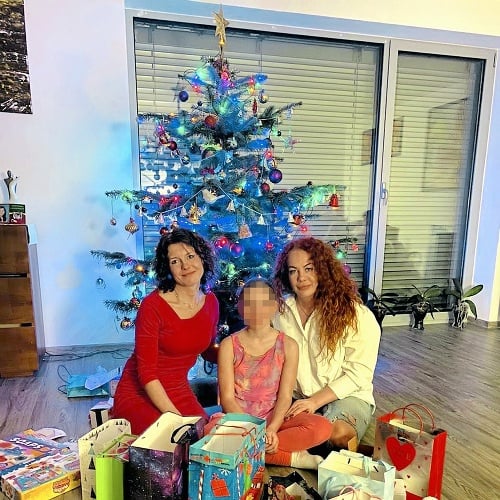Alexia strávila ešte Vianoce s rodinou.