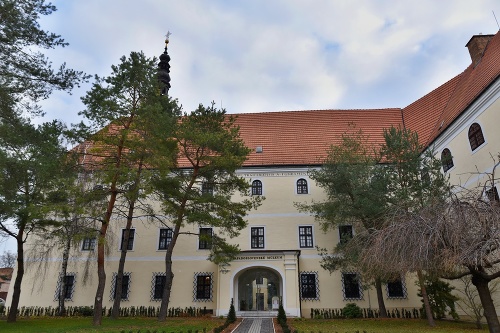 Západoslovenské múzeum v Trnave.
