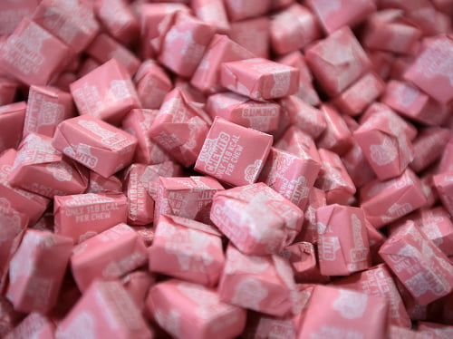 Ovocné štolverky:  Z ružového cesta – tofiny vzniknú obľúbené cukríky. 