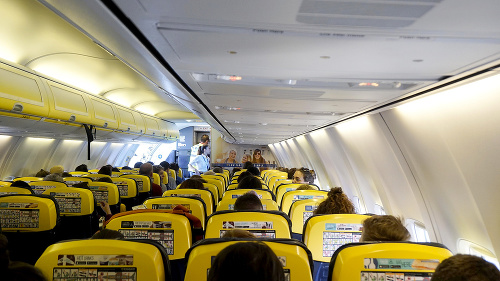 Známe lietadlá s modro-žltým interiérom nedopadli slávne. 