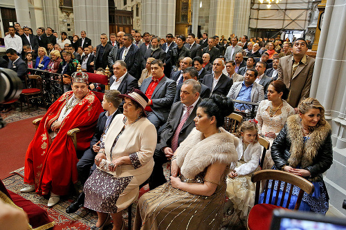 Slávnostná korunovácia sa uskutočnila v Dóme svätej Alžbety.