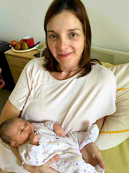 Mamička Katka (36) porodila dcérku v taxíku. 
