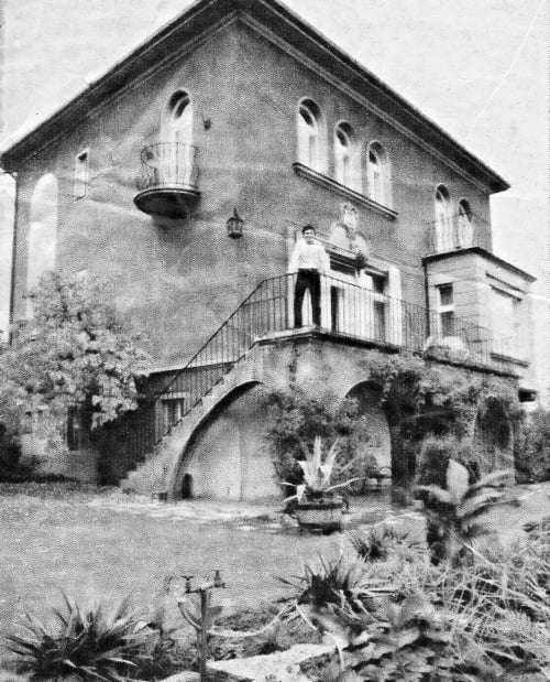 Dnes už historická fotografia: Do vily na Bertramke sa spevák nasťahoval v roku 1975.