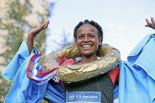 Víťazka Kumeschi Sichala Deressová z Etiópie.