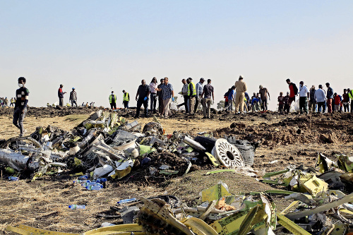 Pri leteckej katastrofe  v Afrike zomrelo na jar 157 ľudí.