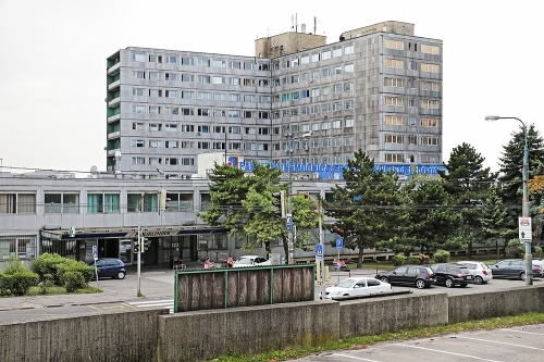 Problémy s liekom na vyvolávanie pôrodu hlási aj nemocnica L. Dérera v Bratislave.